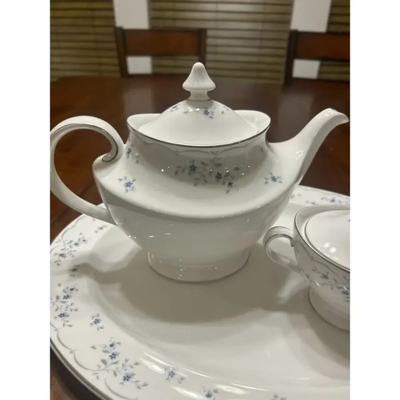 RARE!! Royal Daulton Cotillion VTG Full Tea Serving Set Fine Bone China - Picture 3 of 7